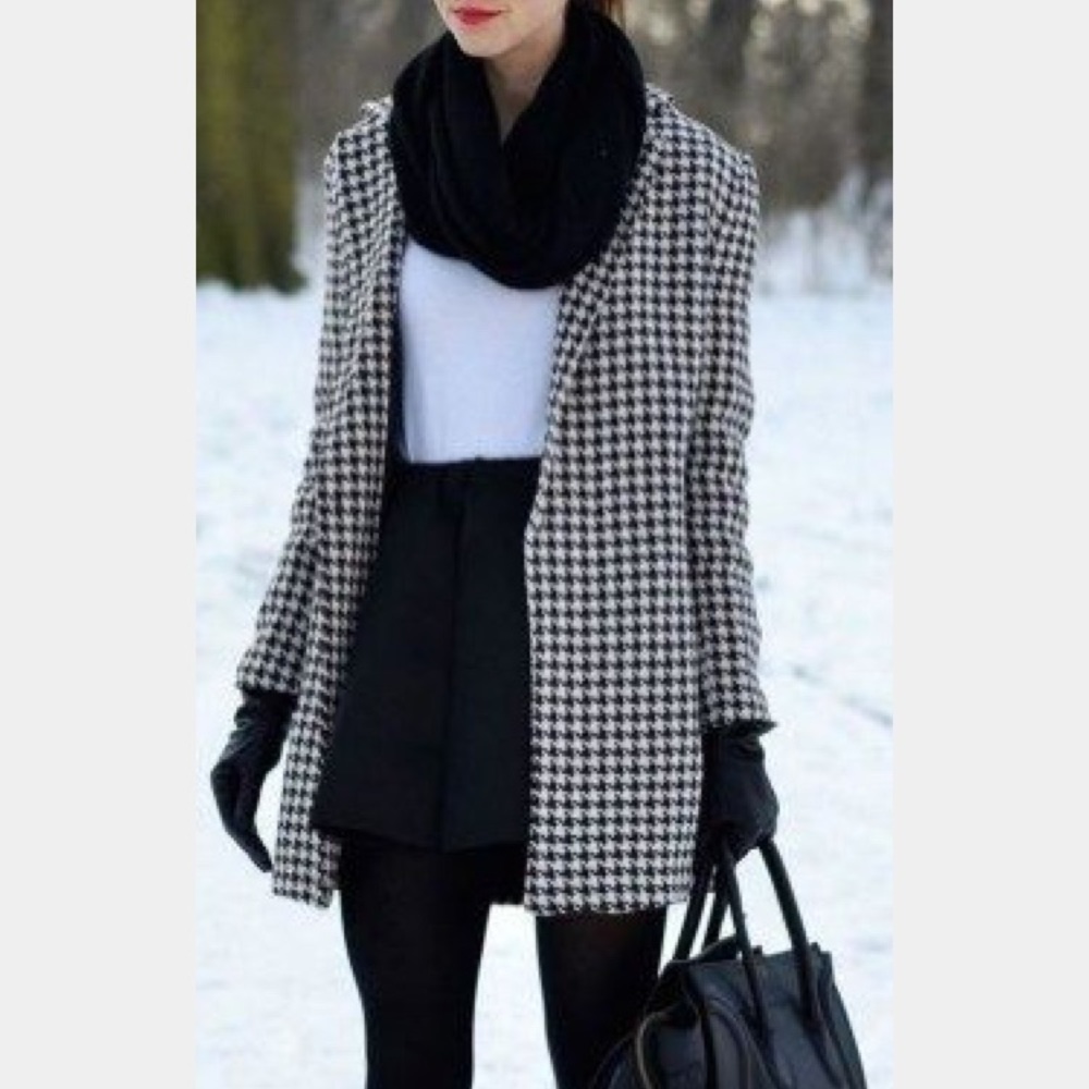 Black and White Blazer 🇫🇷
